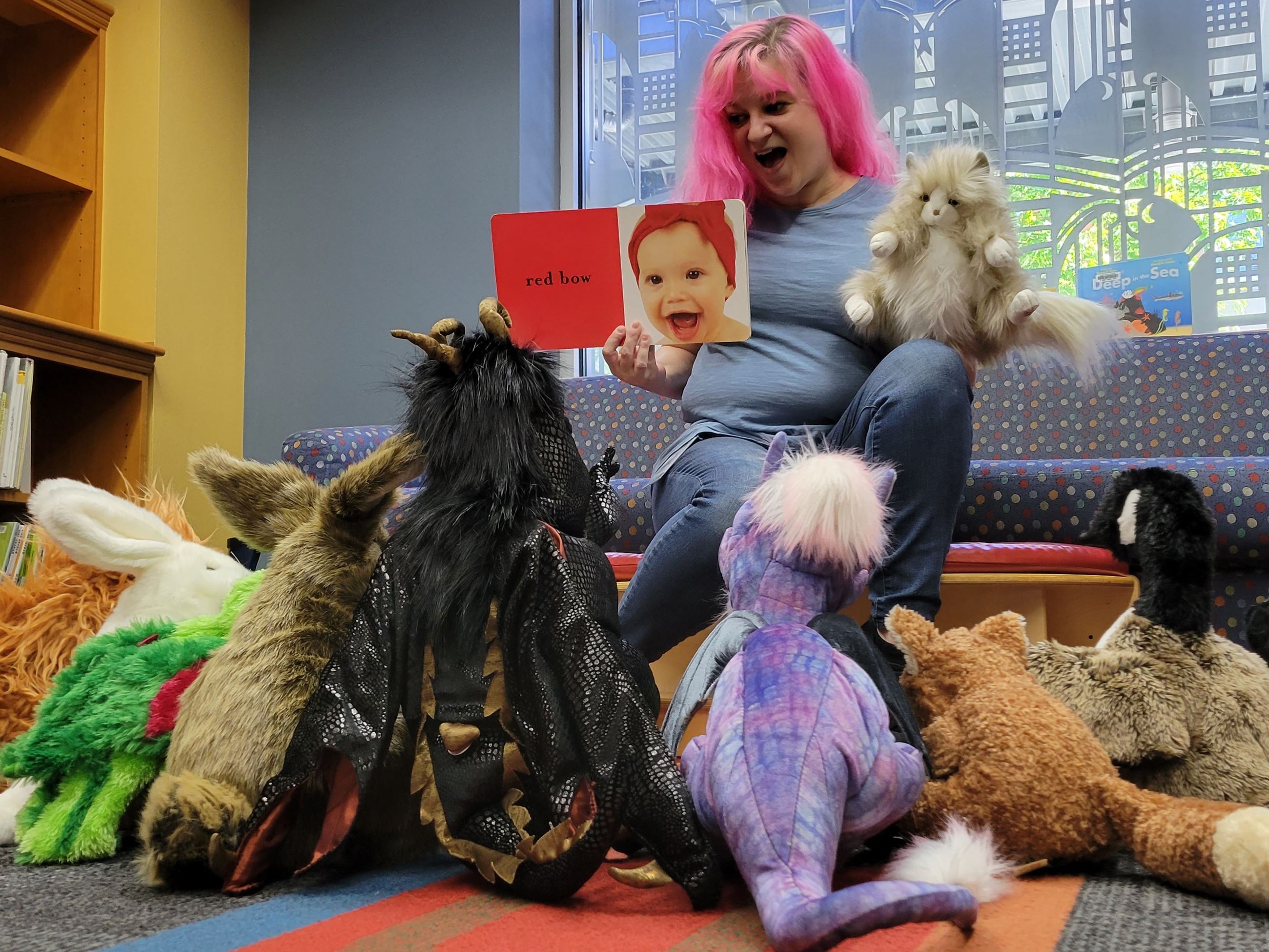 Puppets listening to a story